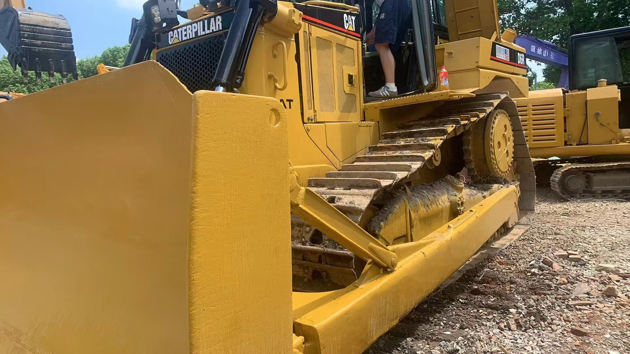 Caterpillar D6R - Buldožer: slika Caterpillar D6R - Buldožer Caterpillar D6R - Buldožer: slika Caterpillar D6R - Buldožer
