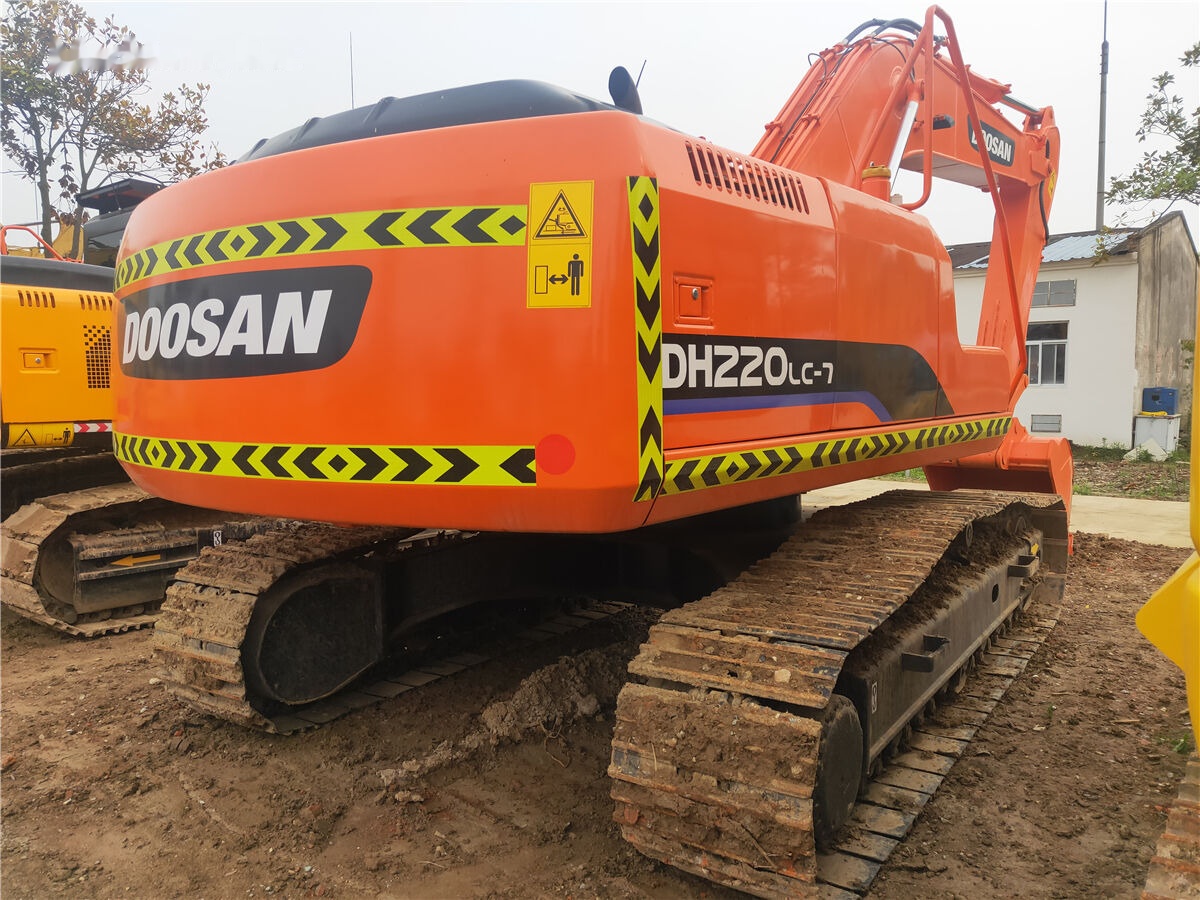 Doosan DH220LC-7 - Bager gusjeničar: slika Doosan DH220LC-7 - Bager gusjeničar Doosan DH220LC-7 - Bager gusjeničar: slika Doosan DH220LC-7 - Bager gusjeničar