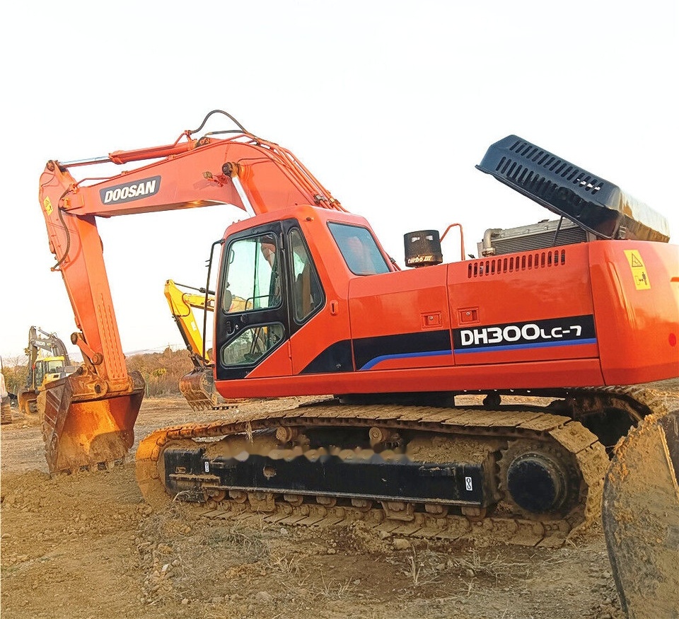 Bager gusjeničar Doosan DH300LC-7: slika Bager gusjeničar Doosan DH300LC-7 Bager gusjeničar Doosan DH300LC-7: slika Bager gusjeničar Doosan DH300LC-7