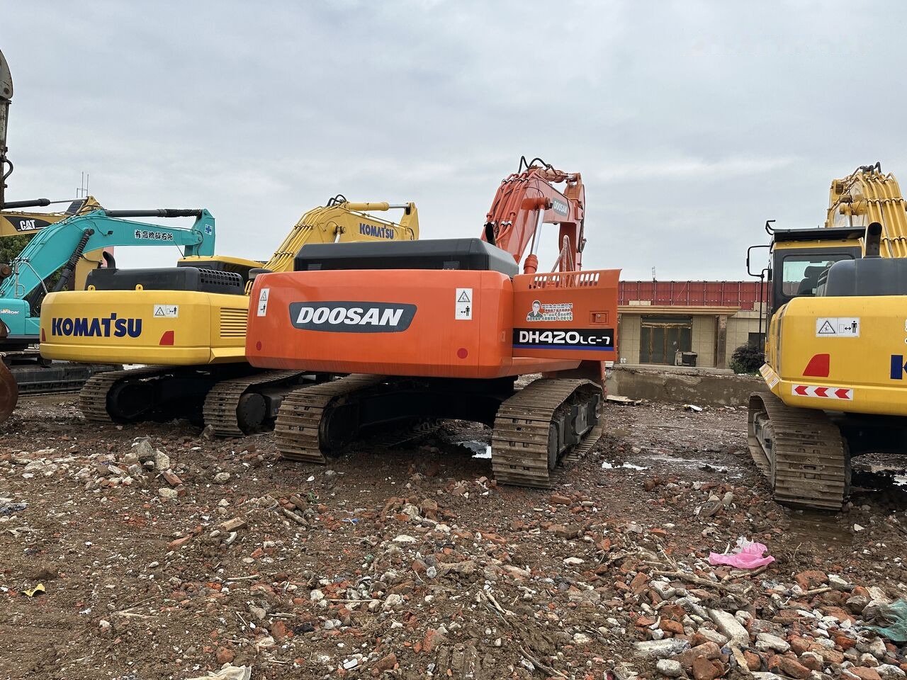 Doosan DH420 - Bager gusjeničar: slika Doosan DH420 - Bager gusjeničar Doosan DH420 - Bager gusjeničar: slika Doosan DH420 - Bager gusjeničar