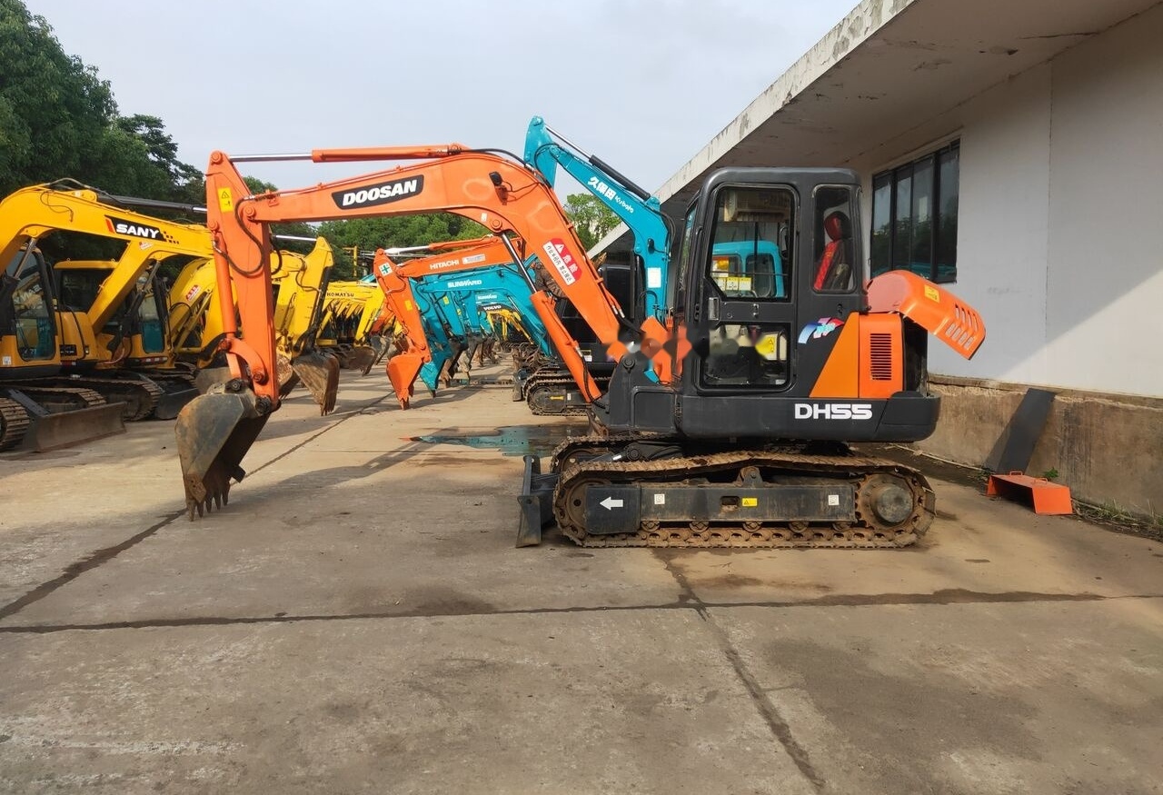 Doosan DH55 - Mini bager: slika Doosan DH55 - Mini bager Doosan DH55 - Mini bager: slika Doosan DH55 - Mini bager