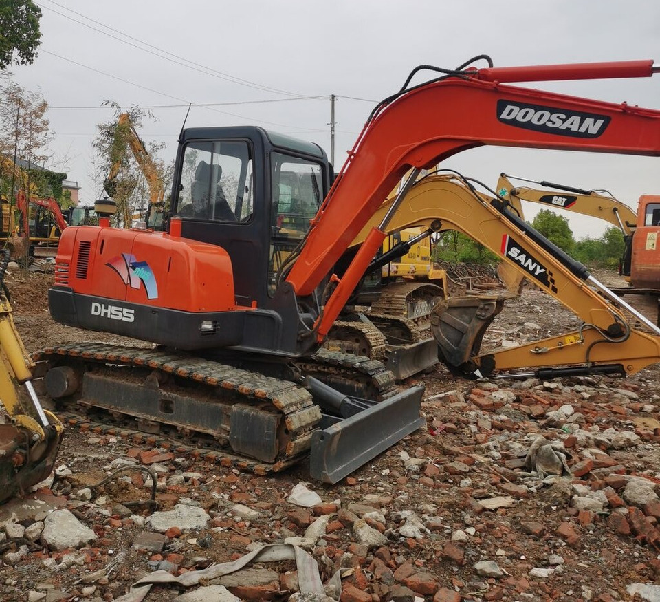 Doosan DH55 - Bager gusjeničar: slika Doosan DH55 - Bager gusjeničar Doosan DH55 - Bager gusjeničar: slika Doosan DH55 - Bager gusjeničar