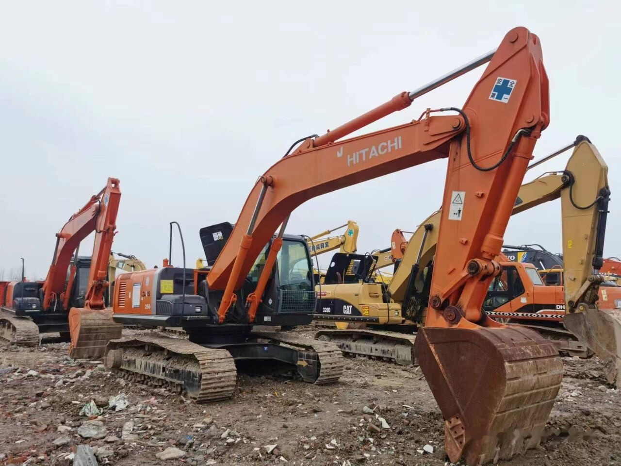 Hitachi ZX250 - Bager gusjeničar: slika Hitachi ZX250 - Bager gusjeničar Hitachi ZX250 - Bager gusjeničar: slika Hitachi ZX250 - Bager gusjeničar