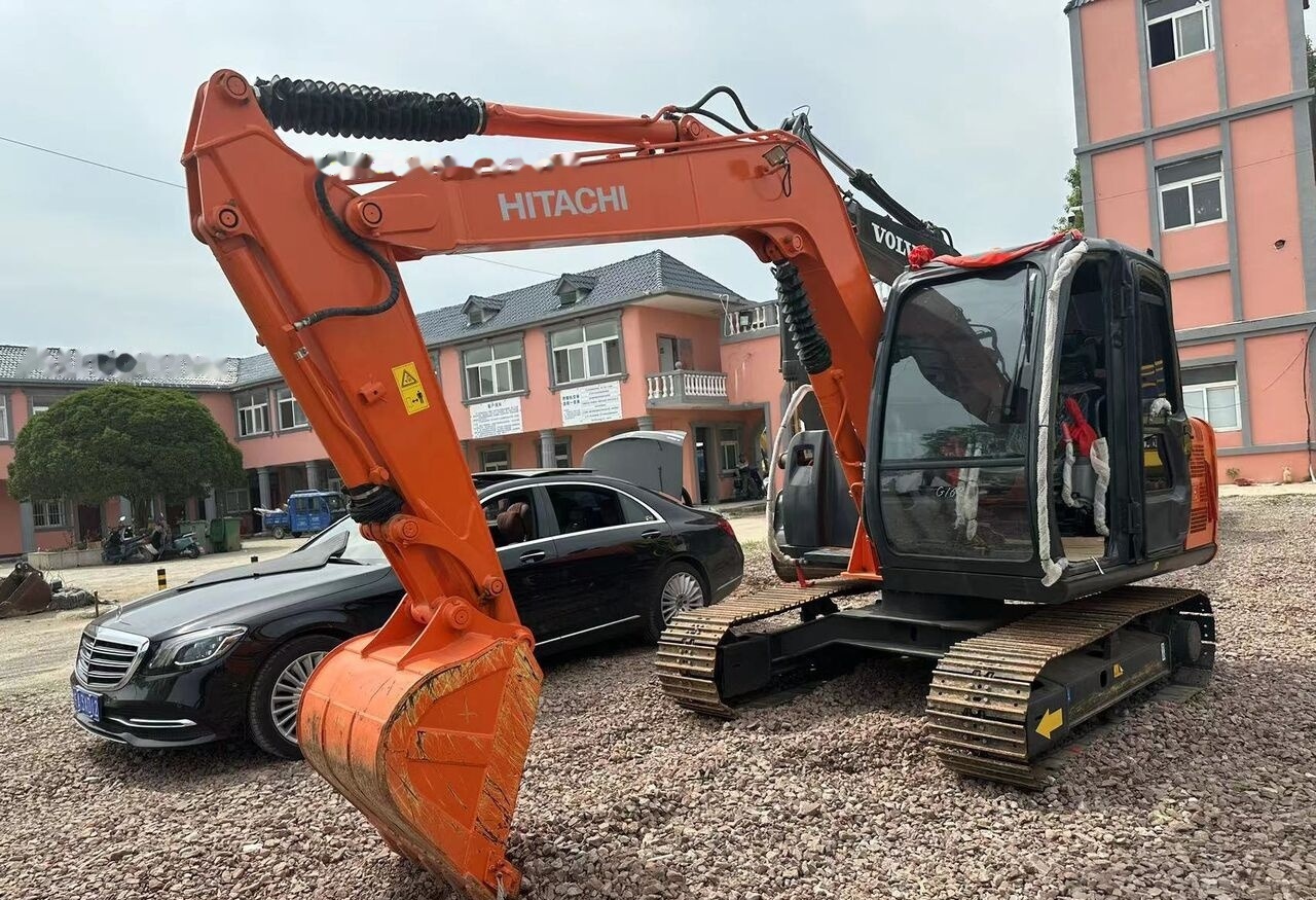 Hitachi ZX70 - Mini bager: slika Hitachi ZX70 - Mini bager Hitachi ZX70 - Mini bager: slika Hitachi ZX70 - Mini bager