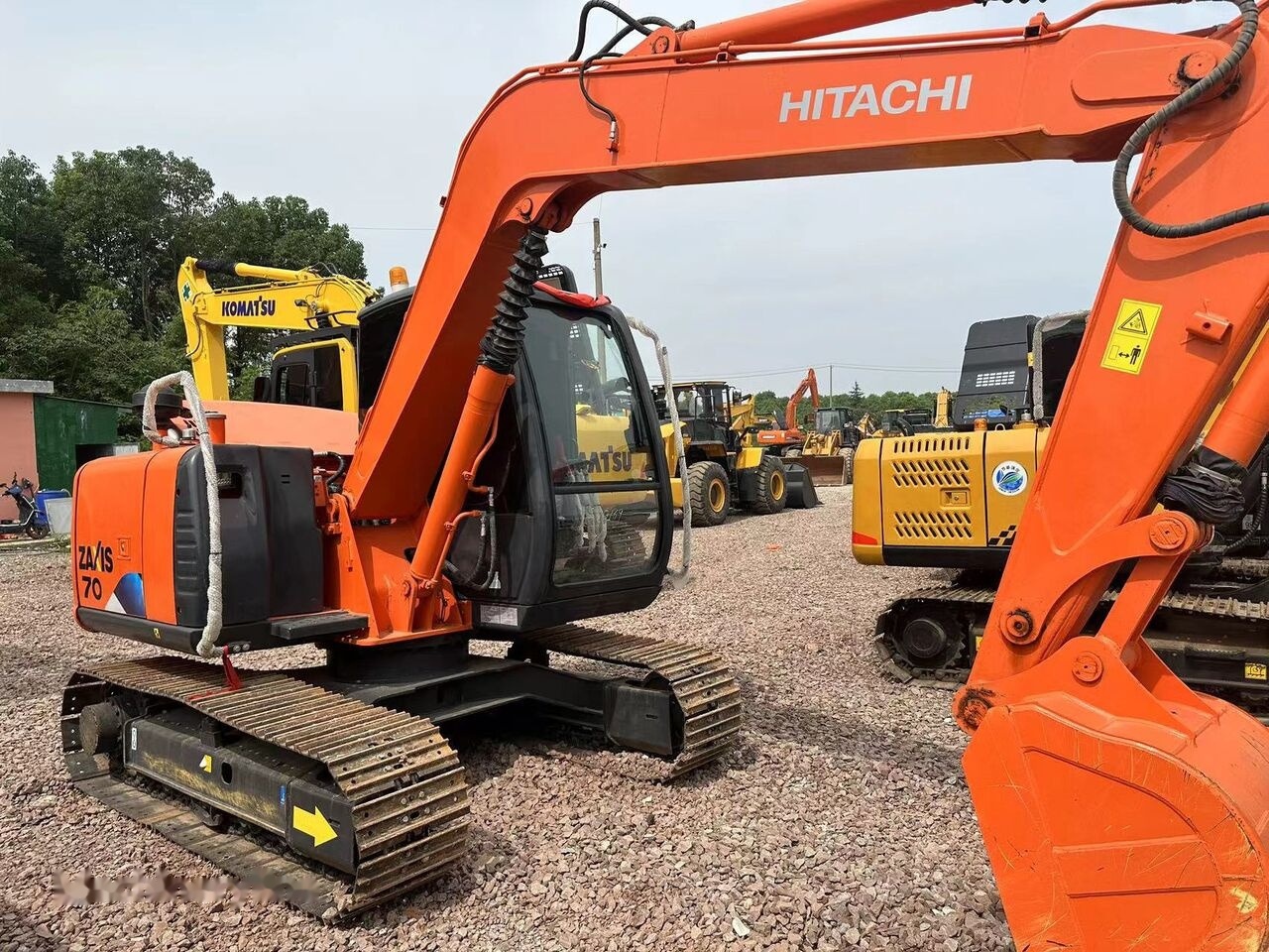 Hitachi ZX70 - Mini bager: slika Hitachi ZX70 - Mini bager Hitachi ZX70 - Mini bager: slika Hitachi ZX70 - Mini bager