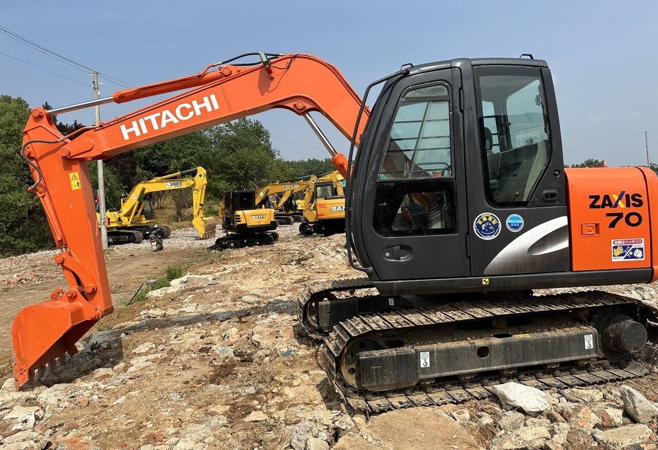 Hitachi ZX70 - Mini bager: slika Hitachi ZX70 - Mini bager Hitachi ZX70 - Mini bager: slika Hitachi ZX70 - Mini bager