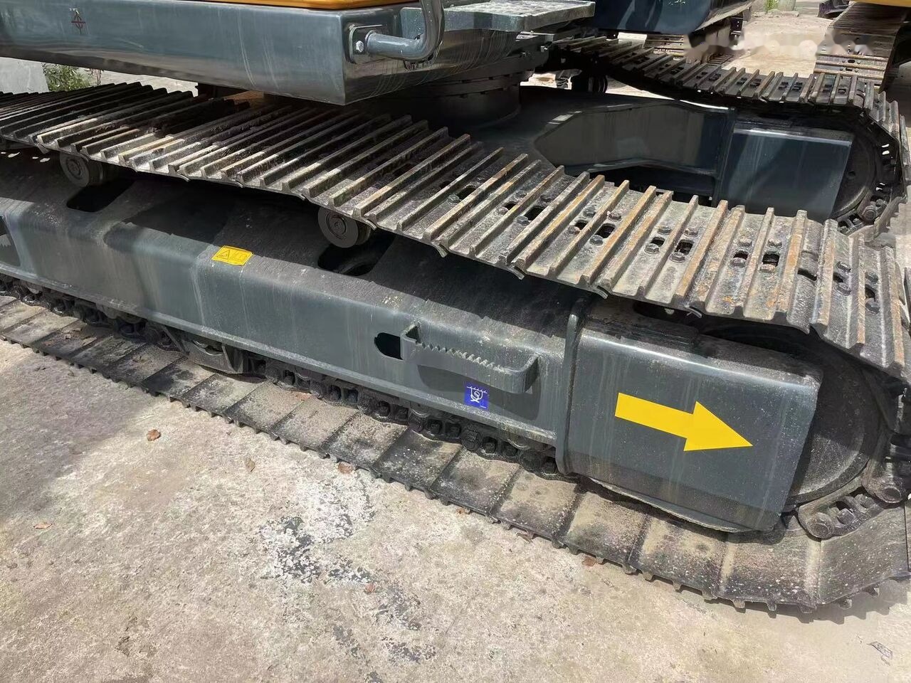 Hyundai 220LC-9S - Bager gusjeničar: slika Hyundai 220LC-9S - Bager gusjeničar Hyundai 220LC-9S - Bager gusjeničar: slika Hyundai 220LC-9S - Bager gusjeničar