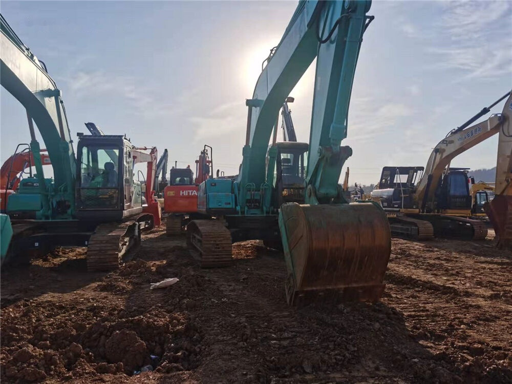 Kobelco SK210LC - Bager gusjeničar: slika Kobelco SK210LC - Bager gusjeničar Kobelco SK210LC - Bager gusjeničar: slika Kobelco SK210LC - Bager gusjeničar
