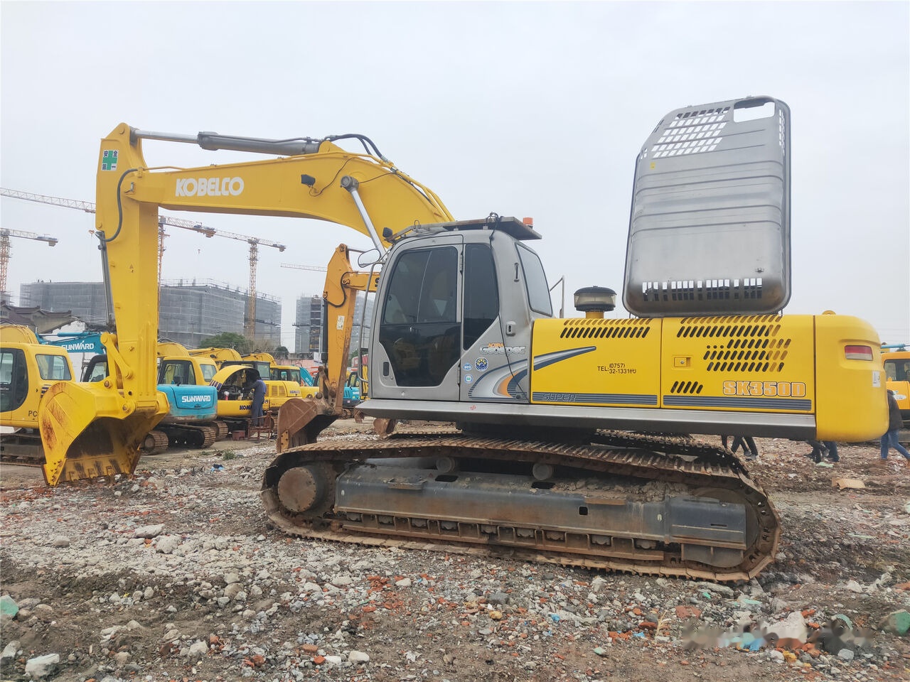 Bager gusjeničar Kobelco SK350D: slika Bager gusjeničar Kobelco SK350D Bager gusjeničar Kobelco SK350D: slika Bager gusjeničar Kobelco SK350D