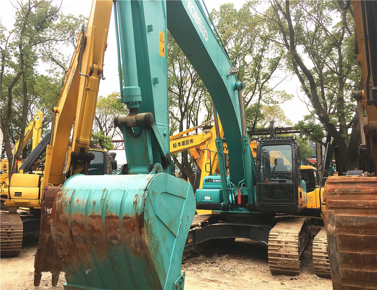 Kobelco SK350LC-8 - Bager gusjeničar: slika Kobelco SK350LC-8 - Bager gusjeničar Kobelco SK350LC-8 - Bager gusjeničar: slika Kobelco SK350LC-8 - Bager gusjeničar