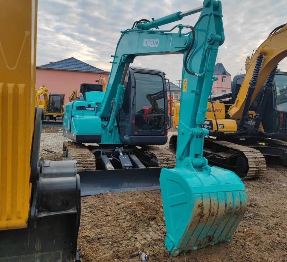 Kobelco SK75 - Mini bager: slika Kobelco SK75 - Mini bager Kobelco SK75 - Mini bager: slika Kobelco SK75 - Mini bager