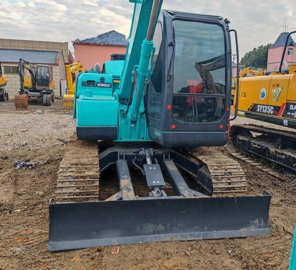 Kobelco SK75 - Mini bager: slika Kobelco SK75 - Mini bager Kobelco SK75 - Mini bager: slika Kobelco SK75 - Mini bager