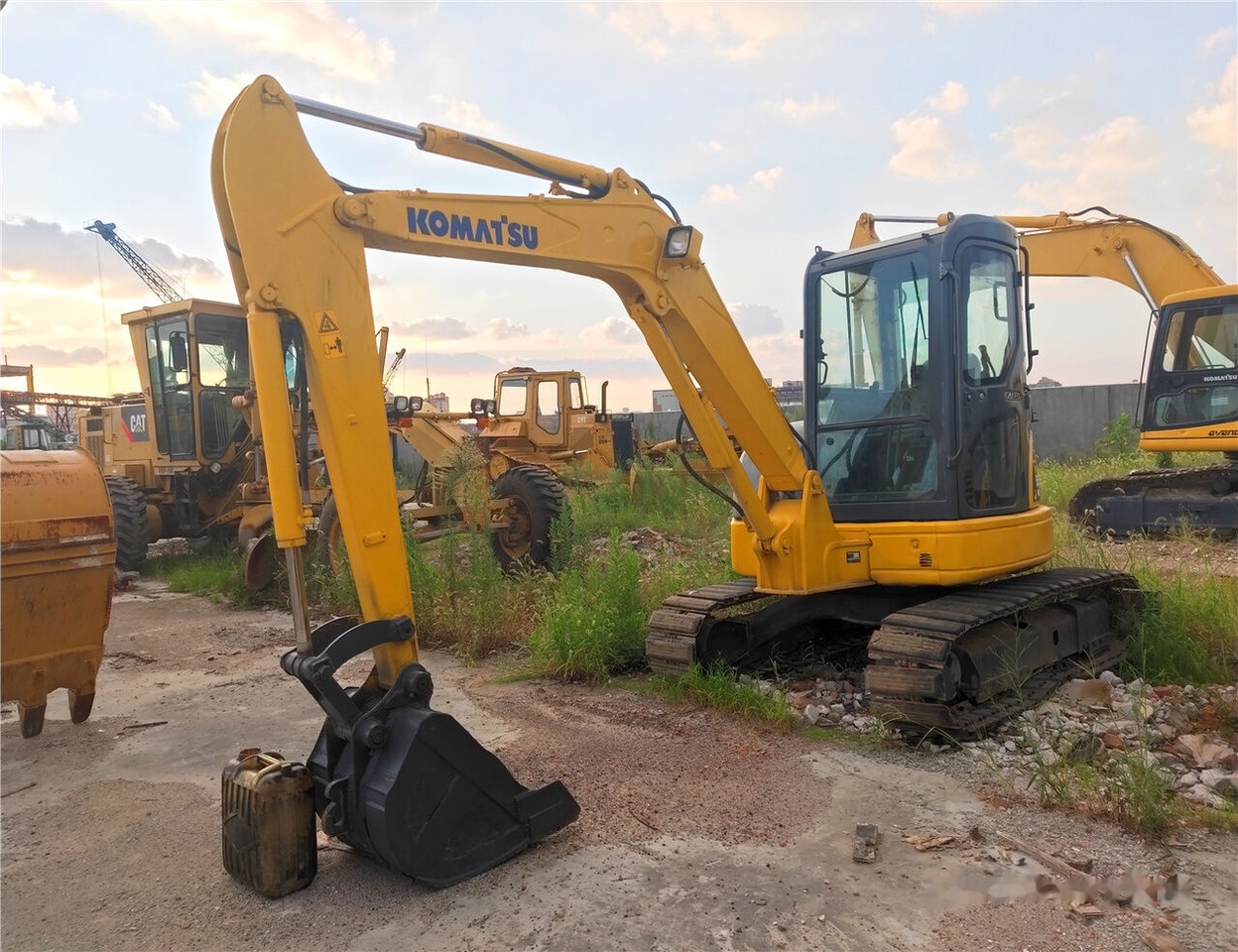 Komatsu PC55 - Mini bager: slika Komatsu PC55 - Mini bager Komatsu PC55 - Mini bager: slika Komatsu PC55 - Mini bager