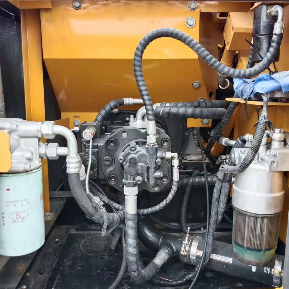 Bager gusjeničar Sany SY135C: slika Bager gusjeničar Sany SY135C Bager gusjeničar Sany SY135C: slika Bager gusjeničar Sany SY135C