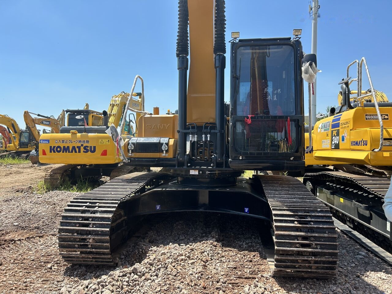 Sany SY215C PRO - Bager gusjeničar: slika Sany SY215C PRO - Bager gusjeničar Sany SY215C PRO - Bager gusjeničar: slika Sany SY215C PRO - Bager gusjeničar