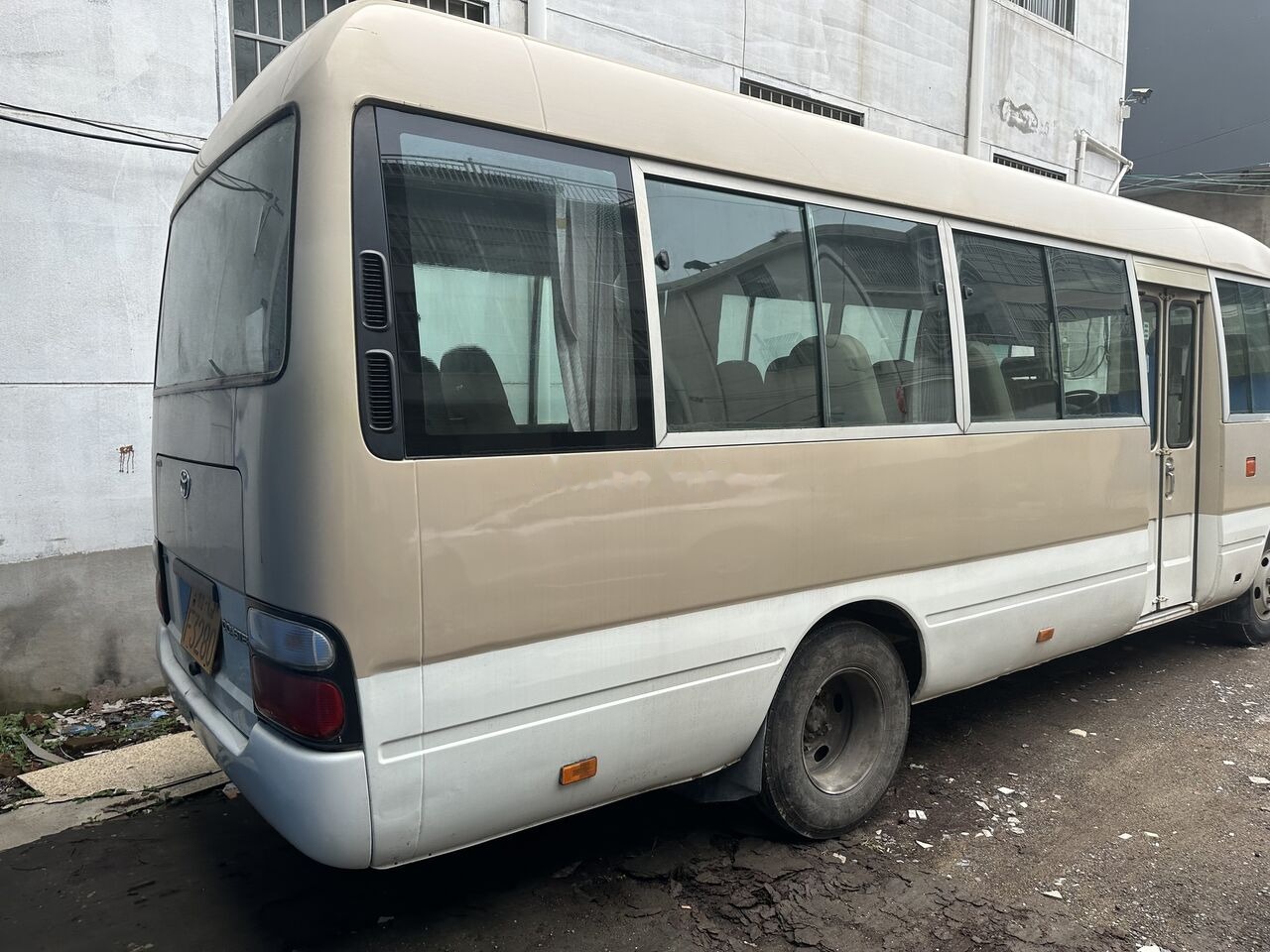 Gradski autobus Toyota diesel Coaster: slika Gradski autobus Toyota diesel Coaster