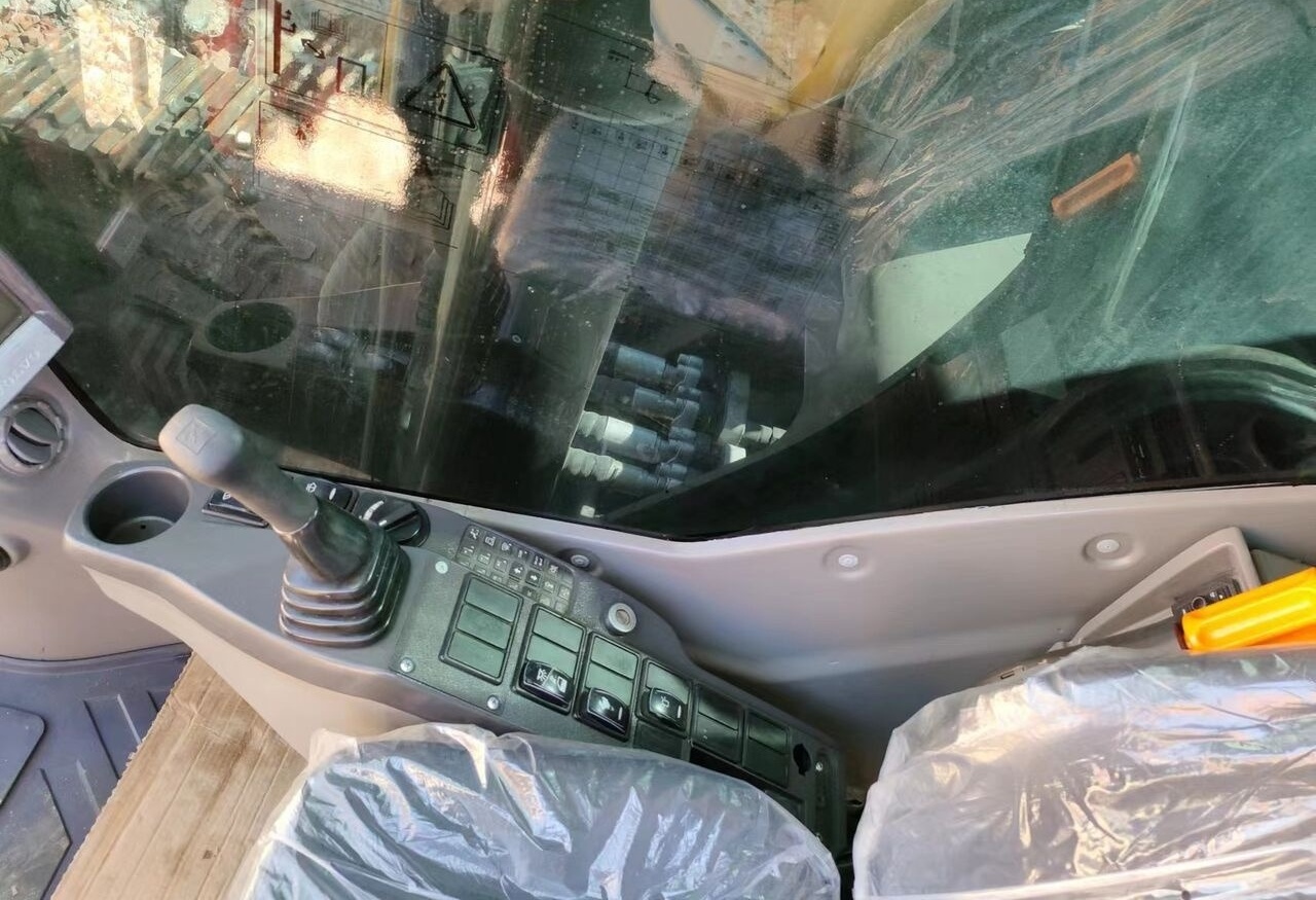 Volvo EC480 - Bager gusjeničar: slika Volvo EC480 - Bager gusjeničar Volvo EC480 - Bager gusjeničar: slika Volvo EC480 - Bager gusjeničar