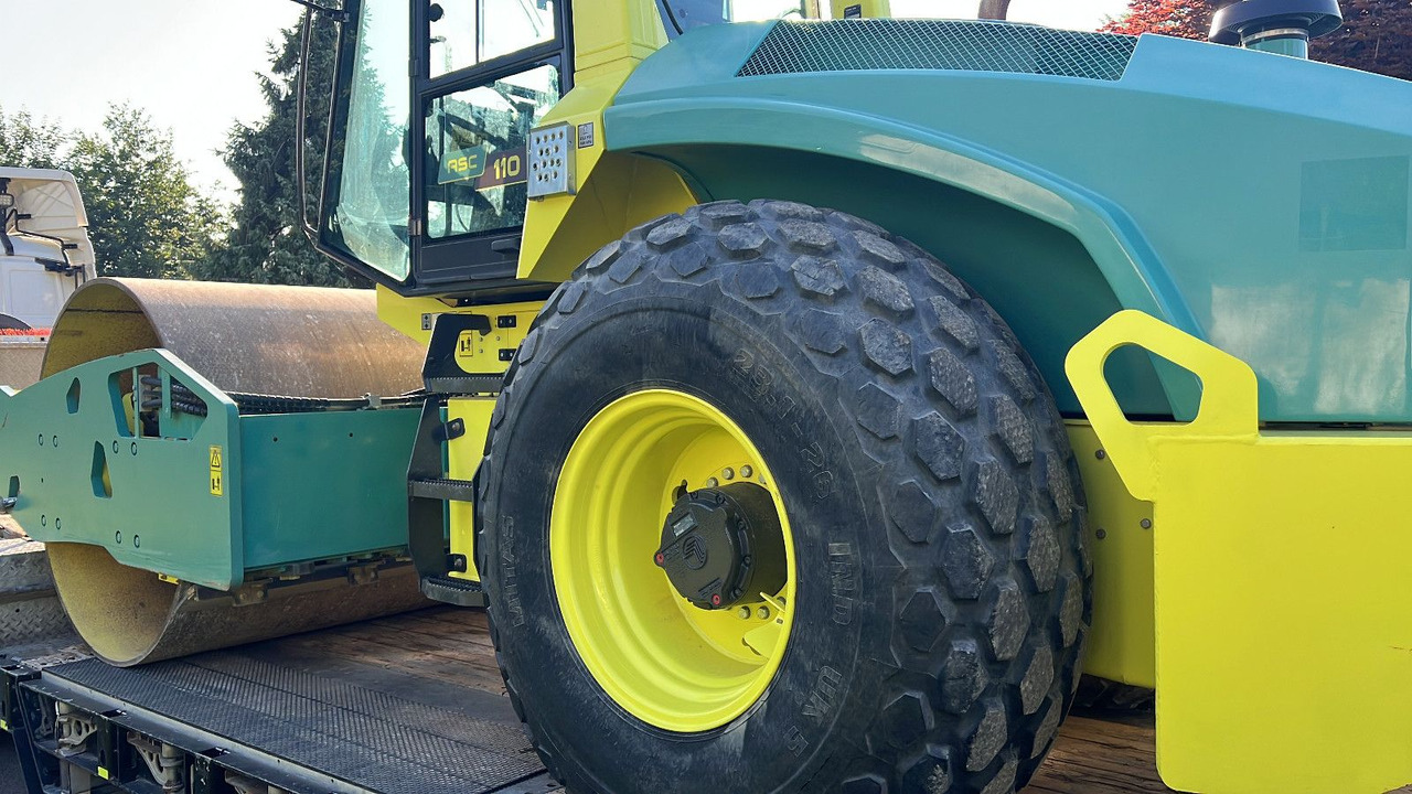 Ammann ASC 110 - Kompaktor: slika Ammann ASC 110 - Kompaktor Ammann ASC 110 - Kompaktor: slika Ammann ASC 110 - Kompaktor