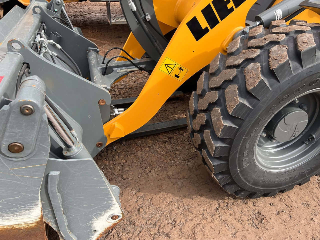 Liebherr L 507 Stereo V Likufix 2x verfügbar - Utovarivač na kotačima: slika Liebherr L 507 Stereo V Likufix 2x verfügbar - Utovarivač na kotačima Liebherr L 507 Stereo V Likufix 2x verfügbar - Utovarivač na kotačima: slika Liebherr L 507 Stereo V Likufix 2x verfügbar - Utovarivač na kotačima