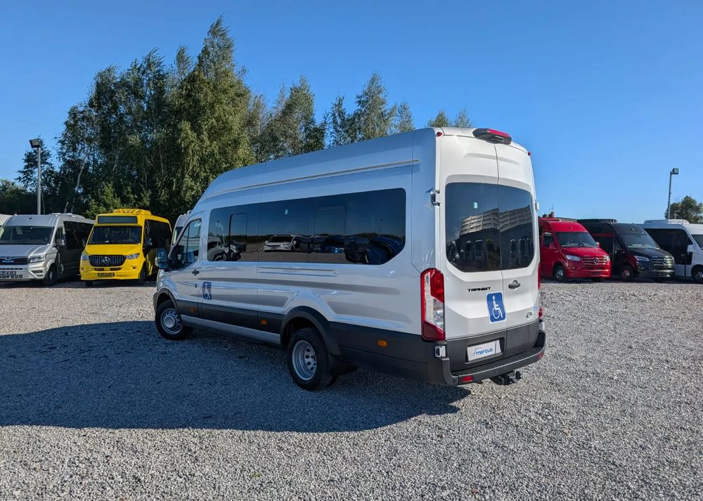 Novi Minibus, Putnički kombi Ford Transit: slika Novi Minibus, Putnički kombi Ford Transit