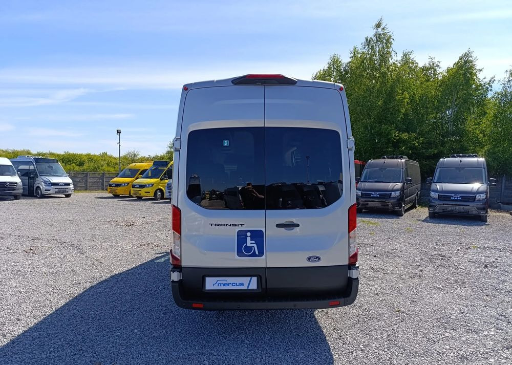Minibus, Putnički kombi Ford Transit: slika Minibus, Putnički kombi Ford Transit