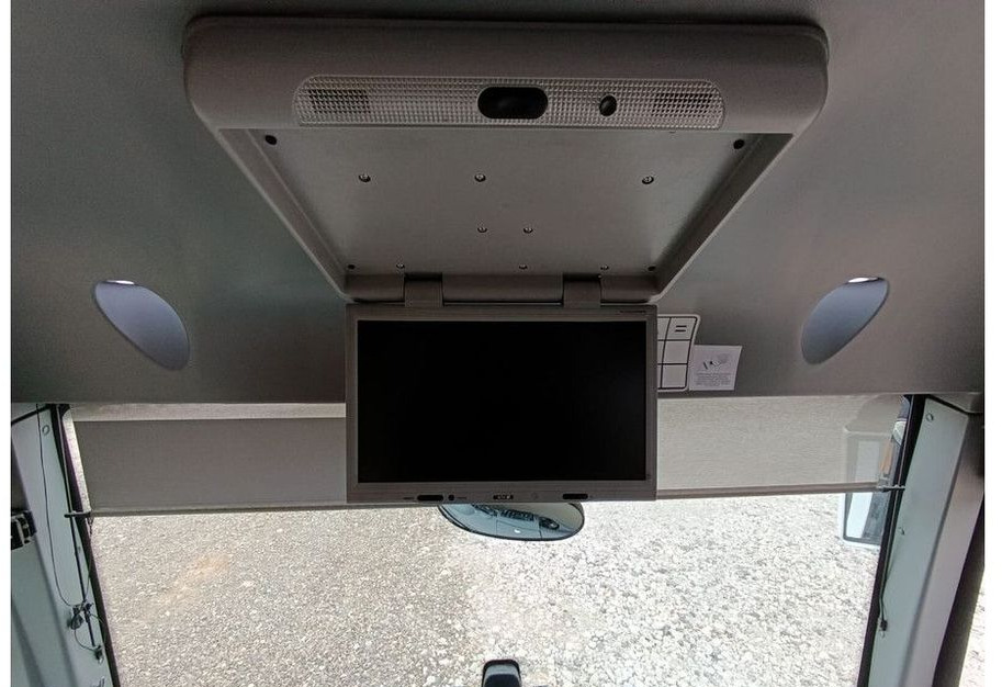 Prigradski autobus Isuzu Novolux: slika Prigradski autobus Isuzu Novolux