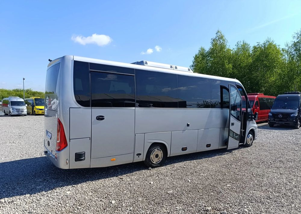 Iveco Daily - Minibus, Putnički kombi: slika Iveco Daily - Minibus, Putnički kombi Iveco Daily - Minibus, Putnički kombi: slika Iveco Daily - Minibus, Putnički kombi