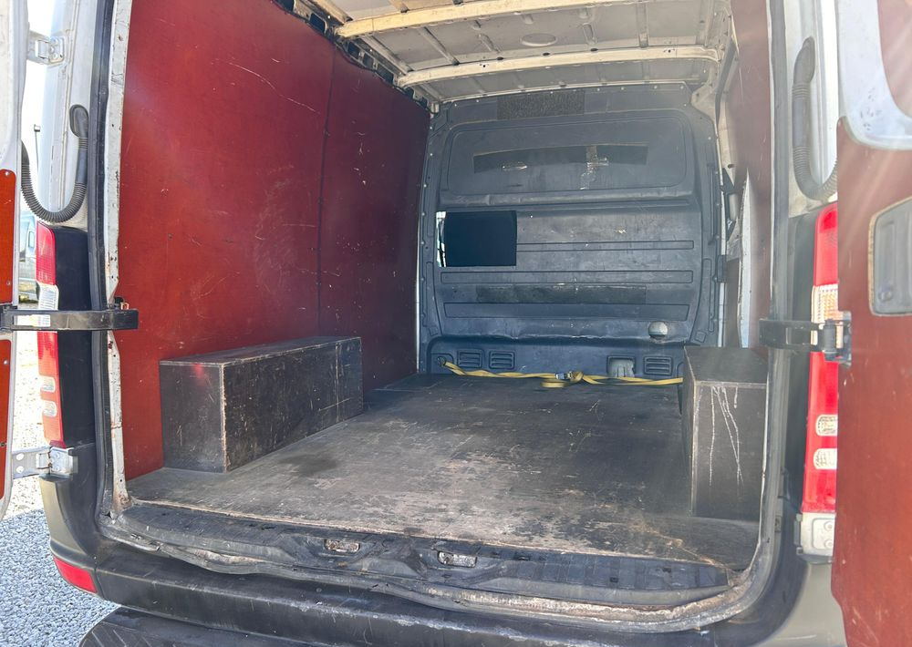 Mercedes-Benz Sprinter 313 - Furgon: slika Mercedes-Benz Sprinter 313 - Furgon Mercedes-Benz Sprinter 313 - Furgon: slika Mercedes-Benz Sprinter 313 - Furgon