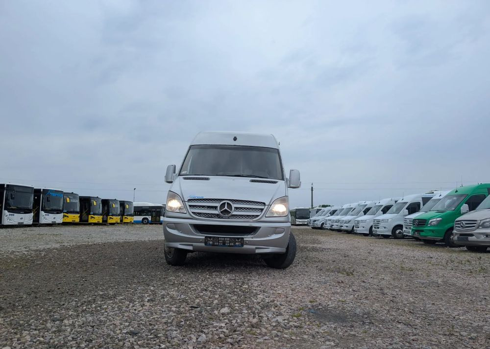 Minibus, Putnički kombi Mercedes-Benz Sprinter 516: slika Minibus, Putnički kombi Mercedes-Benz Sprinter 516