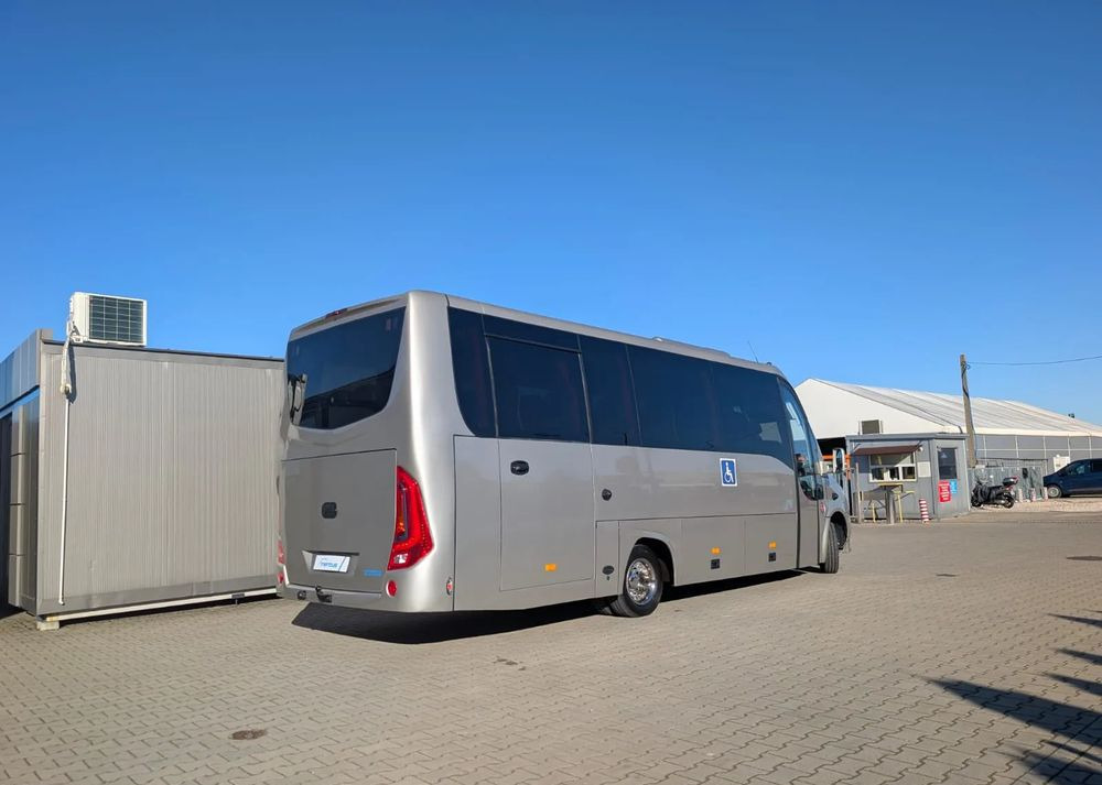 Mercedes-Benz Sprinter 519 - Minibus, Putnički kombi: slika Mercedes-Benz Sprinter 519 - Minibus, Putnički kombi Mercedes-Benz Sprinter 519 - Minibus, Putnički kombi: slika Mercedes-Benz Sprinter 519 - Minibus, Putnički kombi