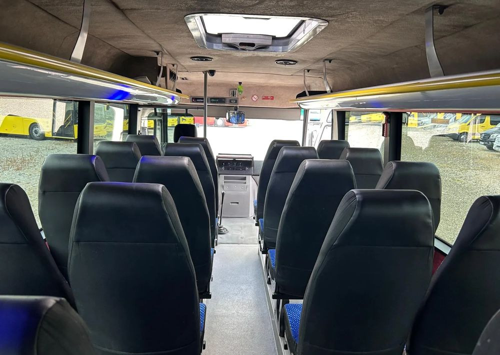 Minibus, Putnički kombi Mercedes-Benz Vario: slika Minibus, Putnički kombi Mercedes-Benz Vario