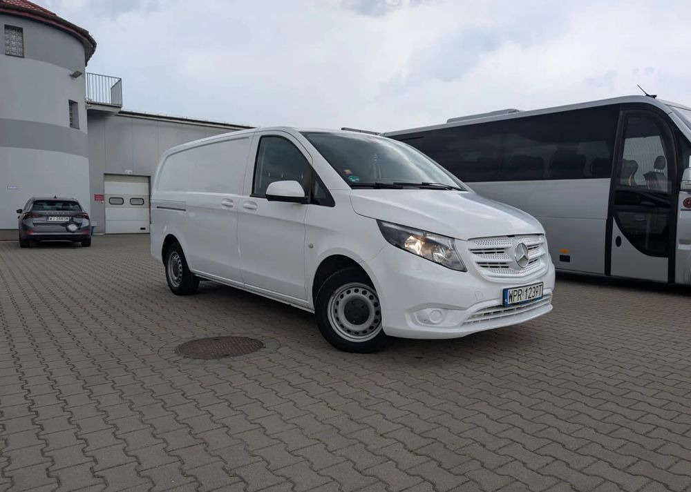 Mercedes-Benz Vito 116 - Furgon: slika Mercedes-Benz Vito 116 - Furgon Mercedes-Benz Vito 116 - Furgon: slika Mercedes-Benz Vito 116 - Furgon