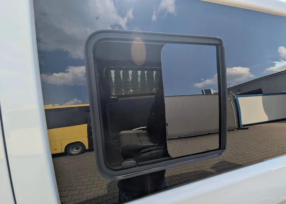 Novi Minibus, Električni autobus Mercedes-Benz eVito: slika Novi Minibus, Električni autobus Mercedes-Benz eVito