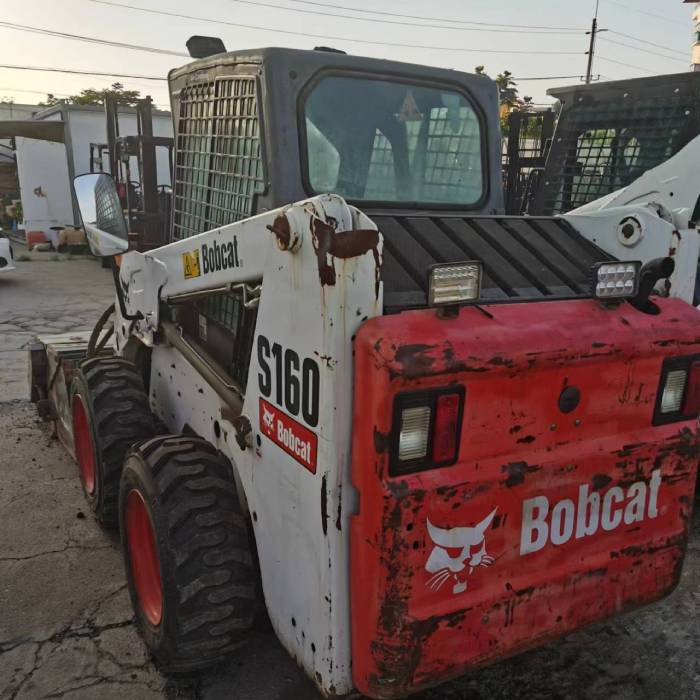 BOBCAT s160 - Mini utovarivač: slika BOBCAT s160 - Mini utovarivač BOBCAT s160 - Mini utovarivač: slika BOBCAT s160 - Mini utovarivač