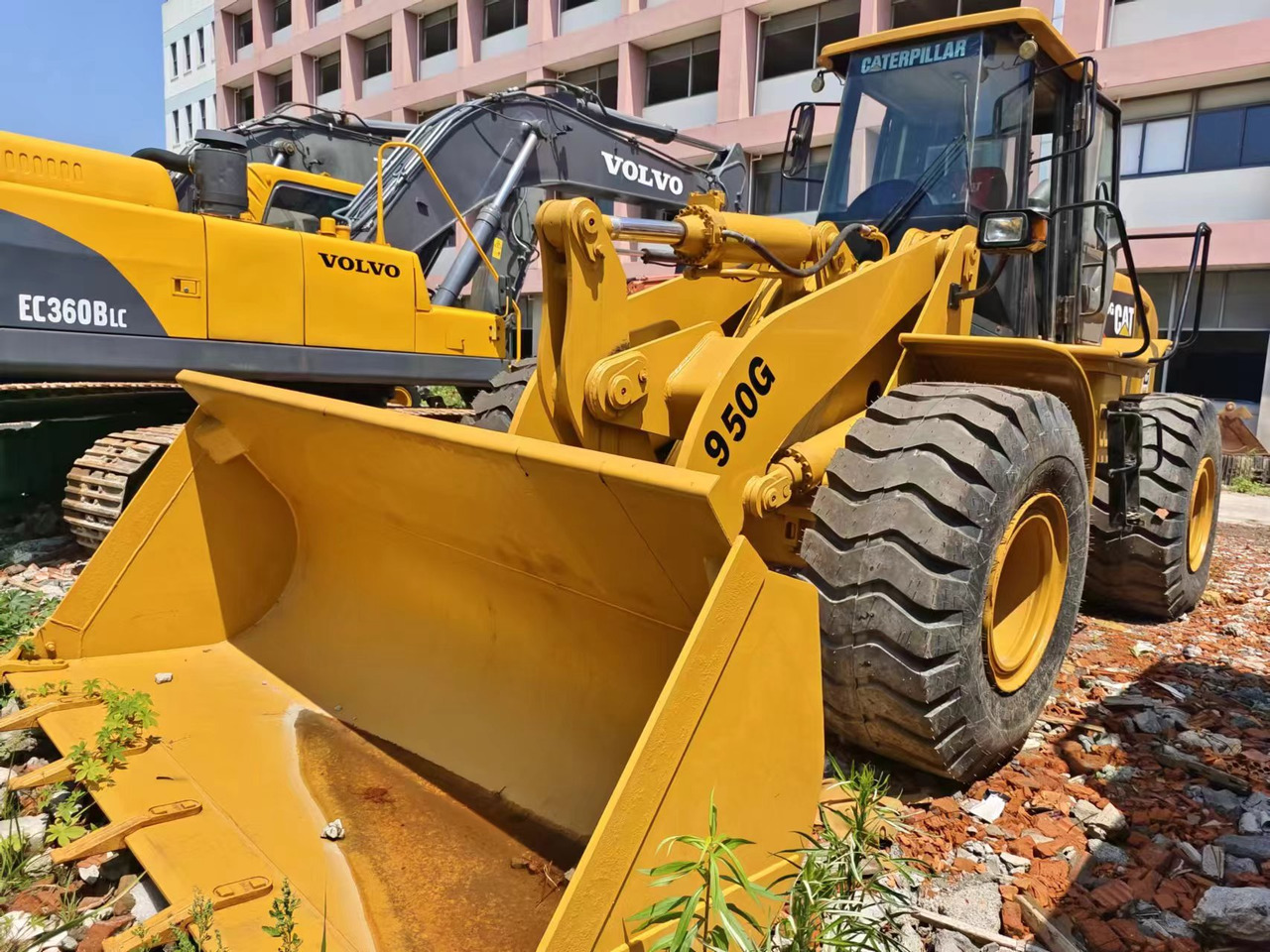 CAT 950G - Utovarivač na kotačima: slika CAT 950G - Utovarivač na kotačima CAT 950G - Utovarivač na kotačima: slika CAT 950G - Utovarivač na kotačima