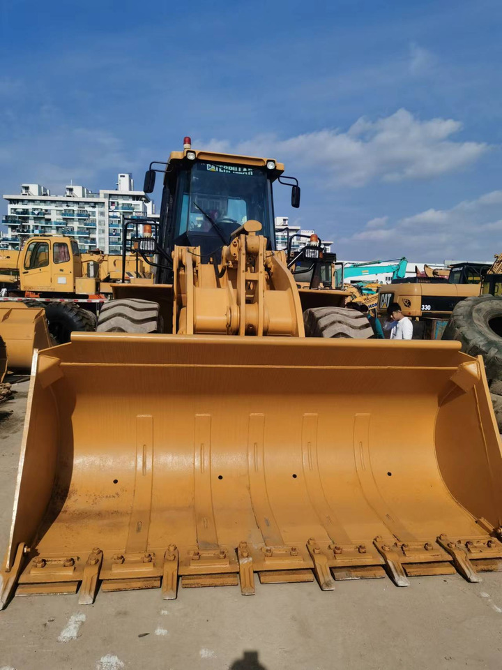 CAT 966H - Utovarivač na kotačima: slika CAT 966H - Utovarivač na kotačima CAT 966H - Utovarivač na kotačima: slika CAT 966H - Utovarivač na kotačima