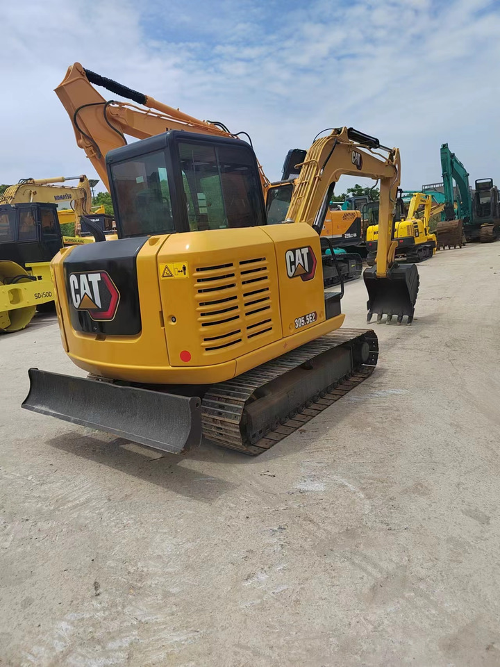 CAT CAT 305 CATERPILLAR 305.5E2 - Mini bager: slika CAT CAT 305 CATERPILLAR 305.5E2 - Mini bager CAT CAT 305 CATERPILLAR 305.5E2 - Mini bager: slika CAT CAT 305 CATERPILLAR 305.5E2 - Mini bager