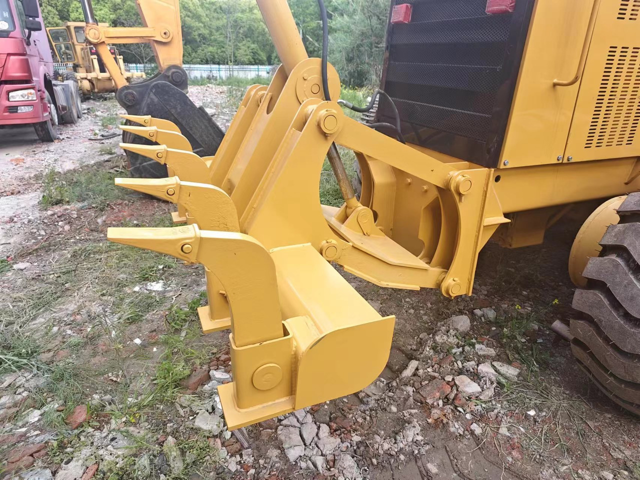 CATERPILLAR 140k - Grejder: slika CATERPILLAR 140k - Grejder CATERPILLAR 140k - Grejder: slika CATERPILLAR 140k - Grejder