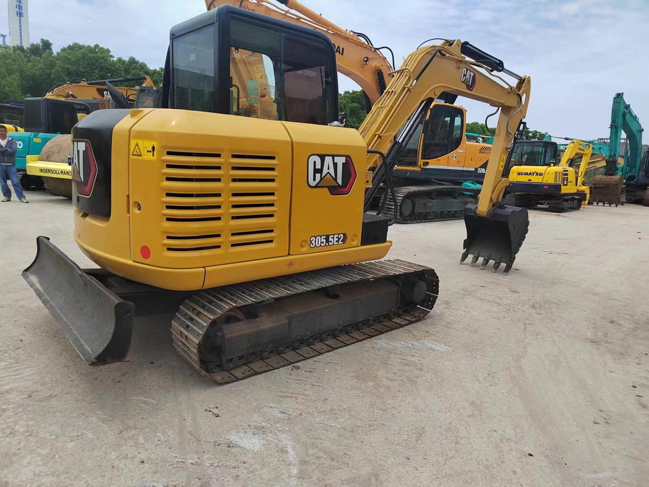 CATERPILLAR 305.5E2 - Mini bager: slika CATERPILLAR 305.5E2 - Mini bager CATERPILLAR 305.5E2 - Mini bager: slika CATERPILLAR 305.5E2 - Mini bager