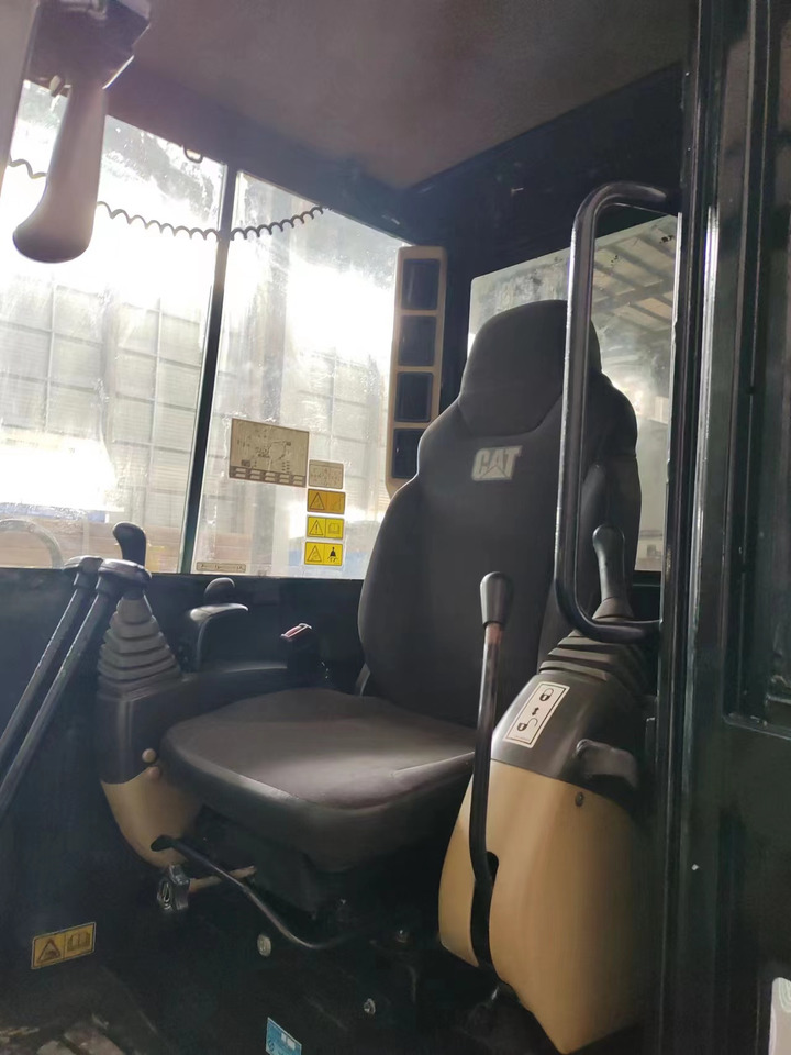 CATERPILLAR 306E2 - Mini bager: slika CATERPILLAR 306E2 - Mini bager CATERPILLAR 306E2 - Mini bager: slika CATERPILLAR 306E2 - Mini bager