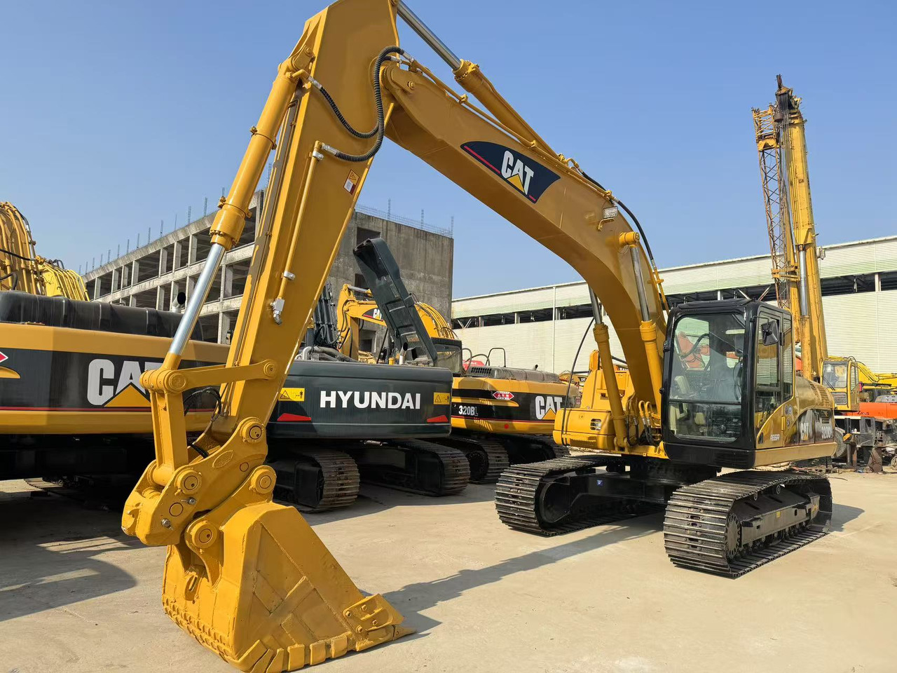 CATERPILLAR 320CL CAT 320 - Bager gusjeničar: slika CATERPILLAR 320CL CAT 320 - Bager gusjeničar CATERPILLAR 320CL CAT 320 - Bager gusjeničar: slika CATERPILLAR 320CL CAT 320 - Bager gusjeničar
