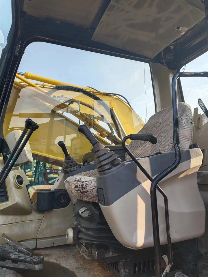 CATERPILLAR 325C - Bager gusjeničar: slika CATERPILLAR 325C - Bager gusjeničar CATERPILLAR 325C - Bager gusjeničar: slika CATERPILLAR 325C - Bager gusjeničar