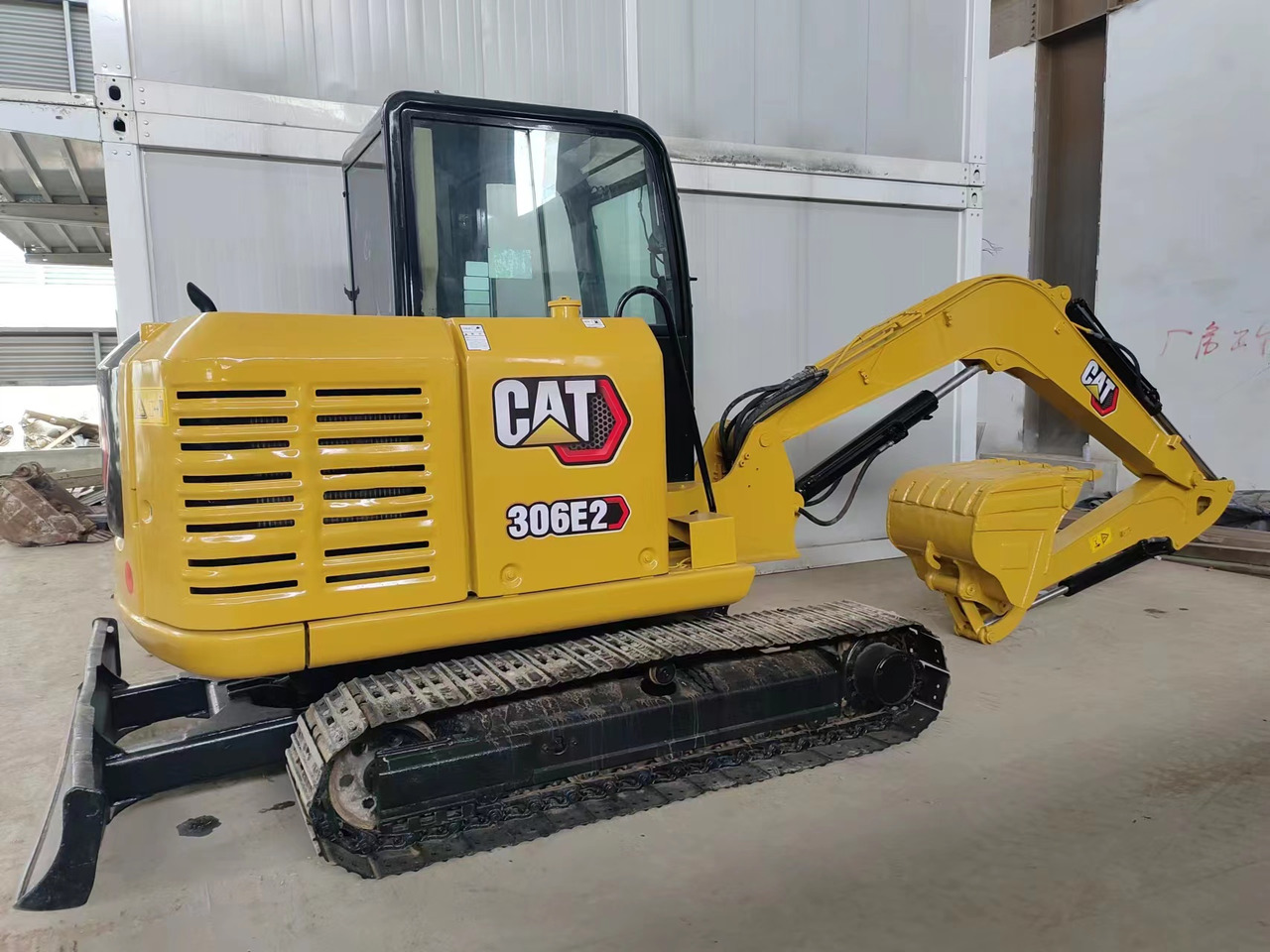 CATERPILLAR 360E2 - Mini bager: slika CATERPILLAR 360E2 - Mini bager CATERPILLAR 360E2 - Mini bager: slika CATERPILLAR 360E2 - Mini bager