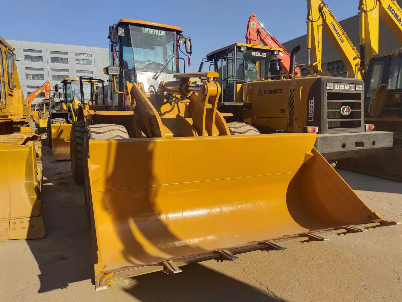 CATERPILLAR 950H - Utovarivač na kotačima: slika CATERPILLAR 950H - Utovarivač na kotačima CATERPILLAR 950H - Utovarivač na kotačima: slika CATERPILLAR 950H - Utovarivač na kotačima