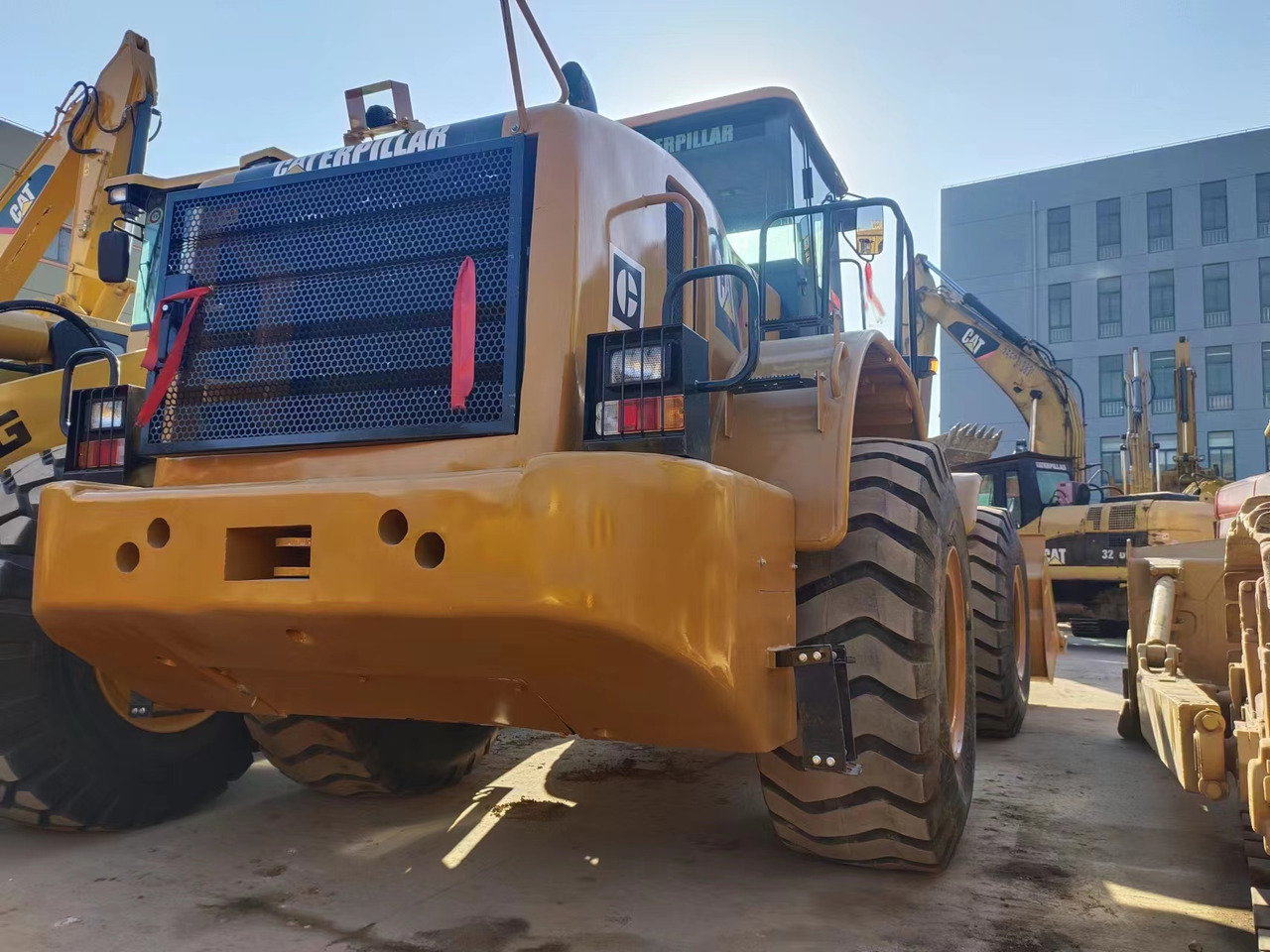 CATERPILLAR 950H - Utovarivač na kotačima: slika CATERPILLAR 950H - Utovarivač na kotačima CATERPILLAR 950H - Utovarivač na kotačima: slika CATERPILLAR 950H - Utovarivač na kotačima