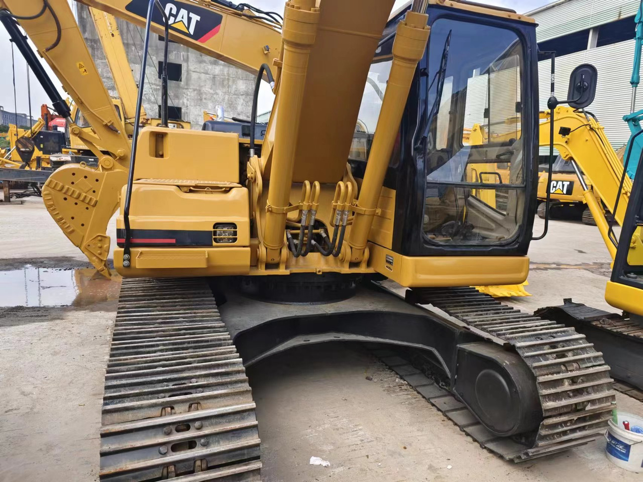 CATERPILLAR CAT 320BL - Bager gusjeničar: slika CATERPILLAR CAT 320BL - Bager gusjeničar CATERPILLAR CAT 320BL - Bager gusjeničar: slika CATERPILLAR CAT 320BL - Bager gusjeničar