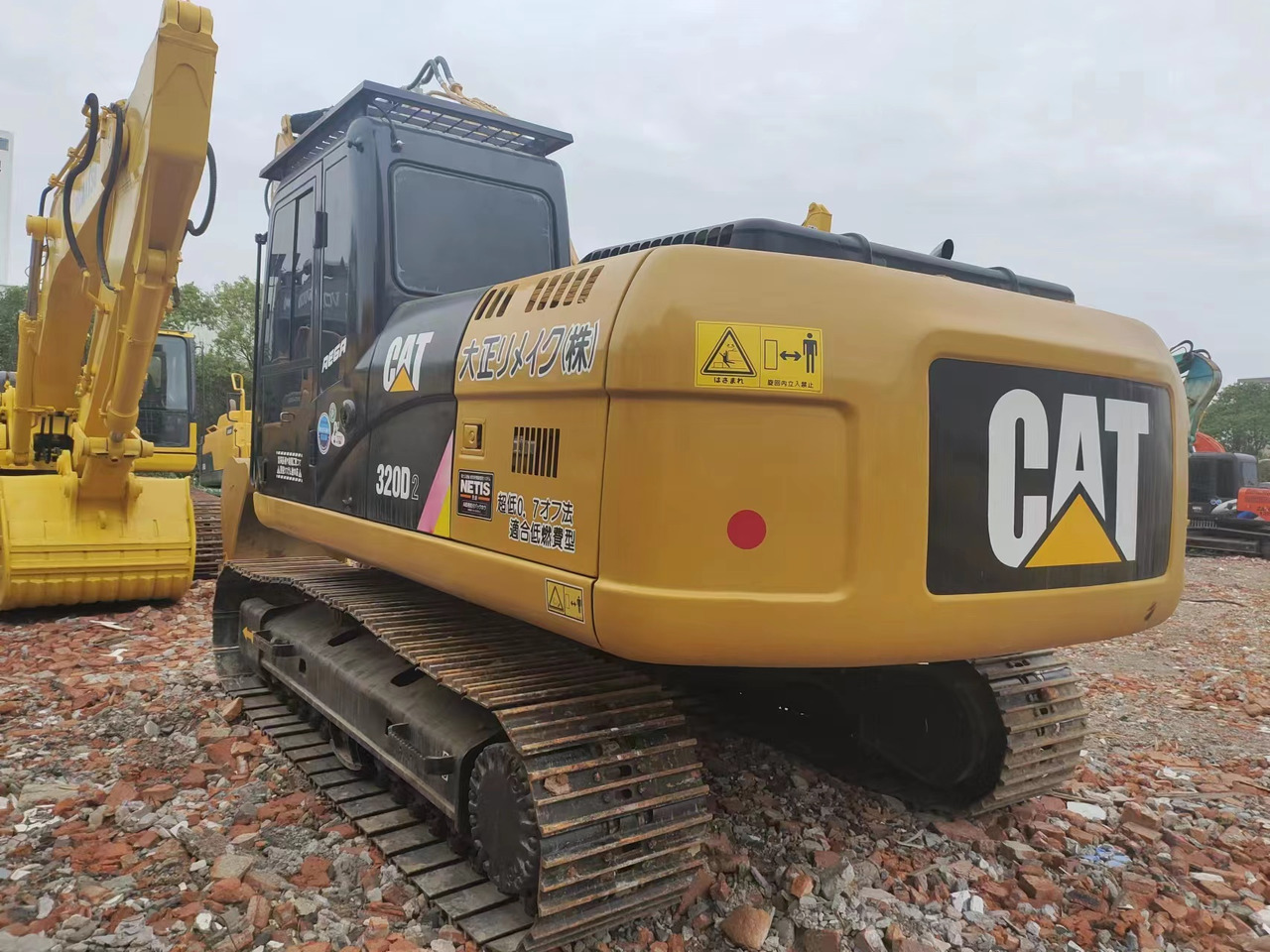 CATERPILLAR CAT 320D - Bager gusjeničar: slika CATERPILLAR CAT 320D - Bager gusjeničar CATERPILLAR CAT 320D - Bager gusjeničar: slika CATERPILLAR CAT 320D - Bager gusjeničar