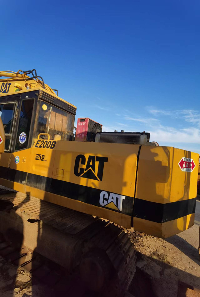 CATERPILLAR E200B - Bager gusjeničar: slika CATERPILLAR E200B - Bager gusjeničar CATERPILLAR E200B - Bager gusjeničar: slika CATERPILLAR E200B - Bager gusjeničar