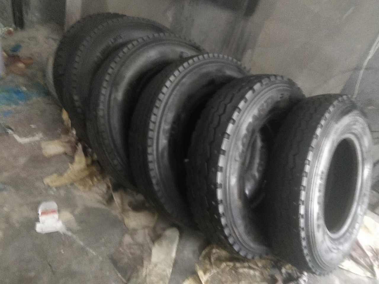 CHINA BRAND 700R16 for coaster bus toyota - Gume i felge za Prigradski autobus: slika CHINA BRAND 700R16 for coaster bus toyota - Gume i felge za Prigradski autobus CHINA BRAND 700R16 for coaster bus toyota - Gume i felge za Prigradski autobus: slika CHINA BRAND 700R16 for coaster bus toyota - Gume i felge za Prigradski autobus