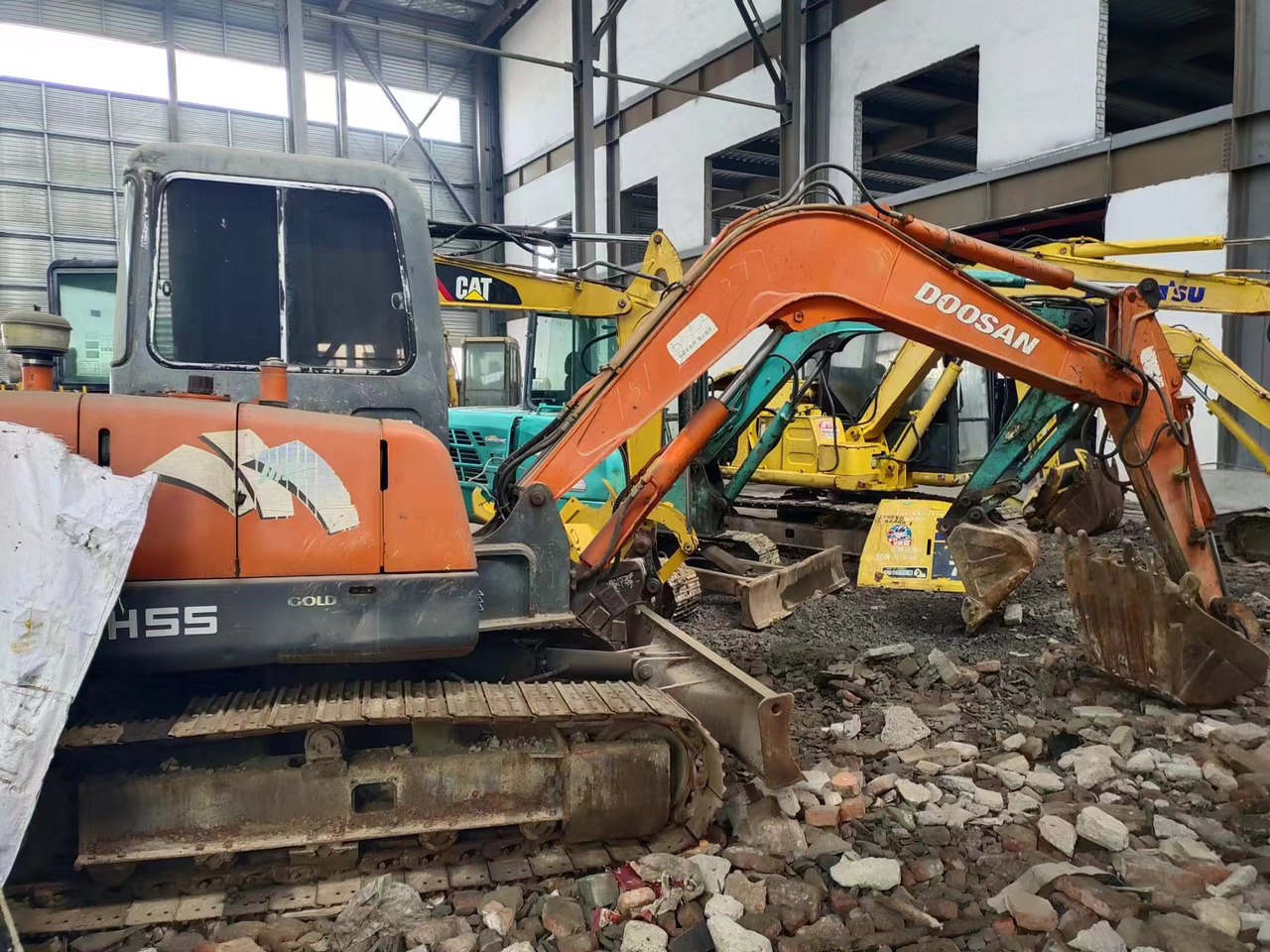 DOOSAN DH55 - Mini bager: slika DOOSAN DH55 - Mini bager DOOSAN DH55 - Mini bager: slika DOOSAN DH55 - Mini bager